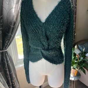 Soft twist  V-Neck Sweater